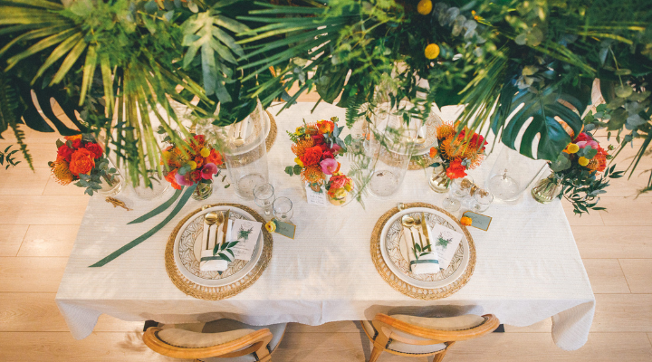 DECORATION MARIAGE TROPICAL CHIC