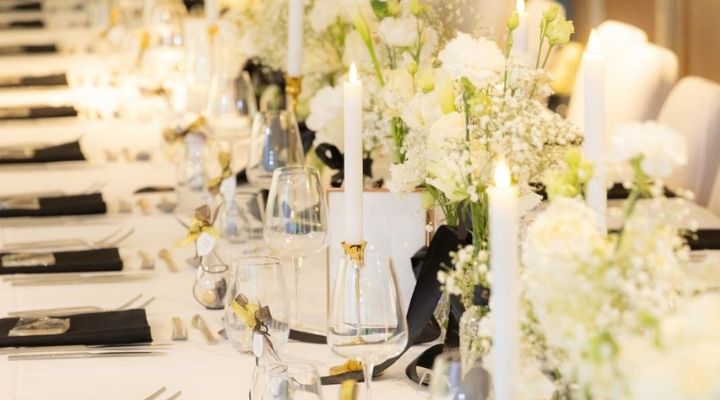 mariage blanc chic noir et doré